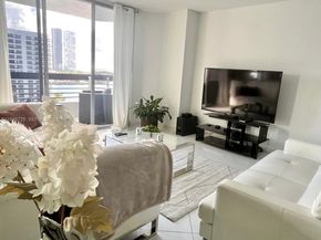 3530 Mystic Pointe Dr 1412, Aventura FL 33180