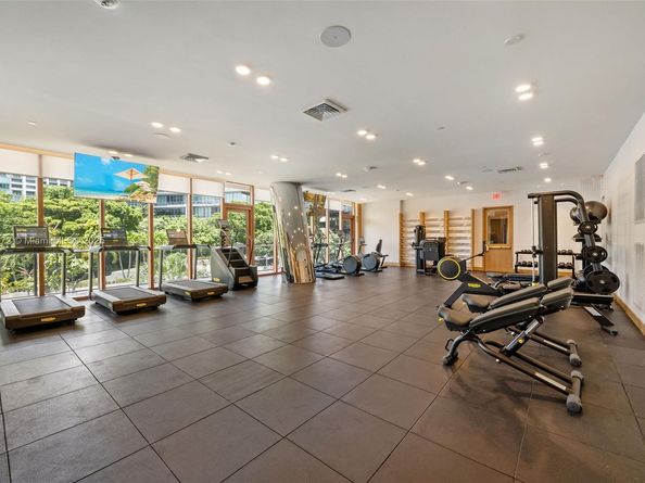 2678 Tigertail Ave 1705, Miami FL 33133