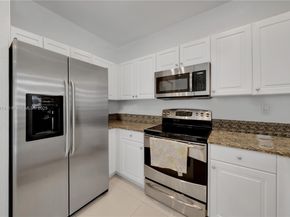 22084 SW 93rd Pl, Cutler Bay FL 33190