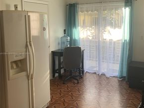 662 E 21st St, Hialeah FL 33013