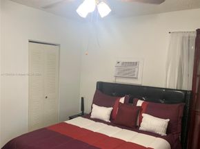 662 E 21st St, Hialeah FL 33013