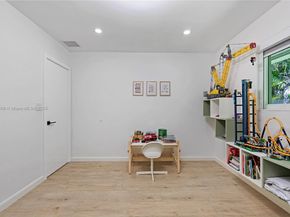 8445 SW 158th St, Palmetto Bay FL 33157