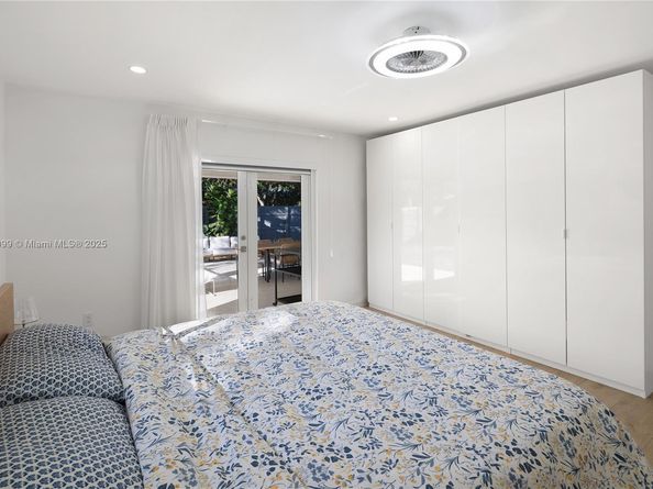 8445 SW 158th St, Palmetto Bay FL 33157