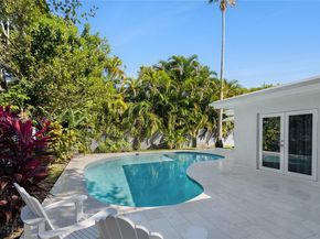 8445 SW 158th St, Palmetto Bay FL 33157