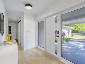 8445 SW 158th St, Palmetto Bay FL 33157