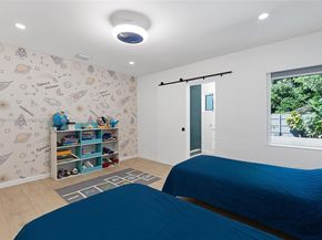 8445 SW 158th St, Palmetto Bay FL 33157