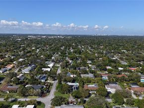 8445 SW 158th St, Palmetto Bay FL 33157