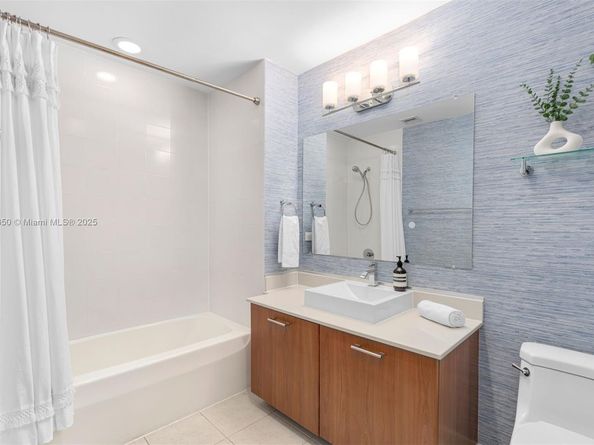 3301 NE 1st Ave M0204, Miami FL 33137