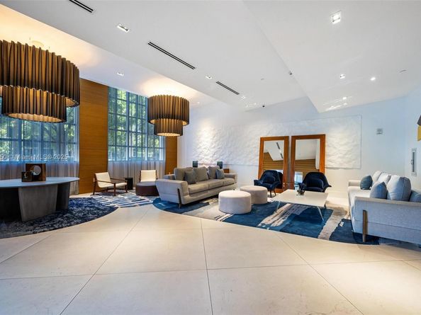 3301 NE 1st Ave M0204, Miami FL 33137