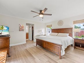 835 W Plantation Cir, Plantation FL 33324