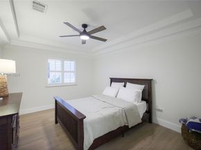 3229 Canal Dr, Pompano Beach FL 33062
