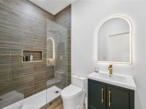 3229 Canal Dr, Pompano Beach FL 33062