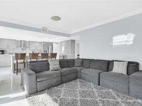 15668 SW 91st Ln, Miami FL 33196