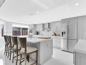 15668 SW 91st Ln, Miami FL 33196