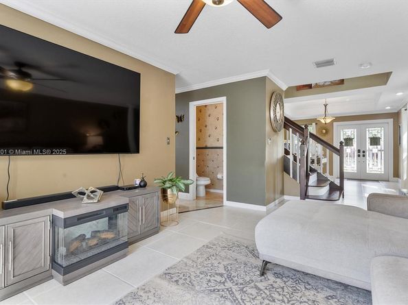 5998 SW 112th Dr, Cooper City FL 33330
