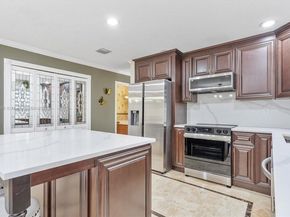 5998 SW 112th Dr, Cooper City FL 33330