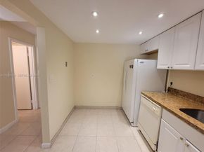 4304 NW 9th Ave 32G, Deerfield Beach FL 33064