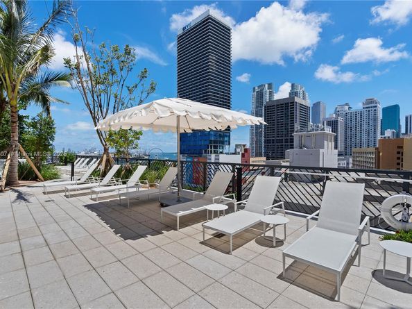 159 NE 6th St 2415, Miami FL 33132