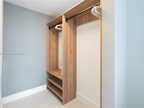 159 NE 6th St 2415, Miami FL 33132