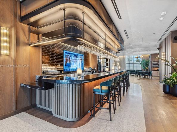 159 NE 6th St 2415, Miami FL 33132