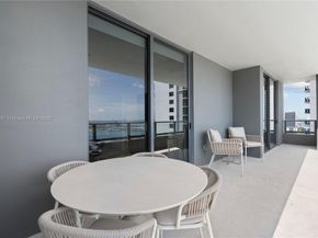 159 NE 6th St 2415, Miami FL 33132