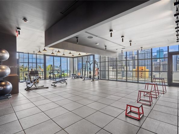 159 NE 6th St 2415, Miami FL 33132