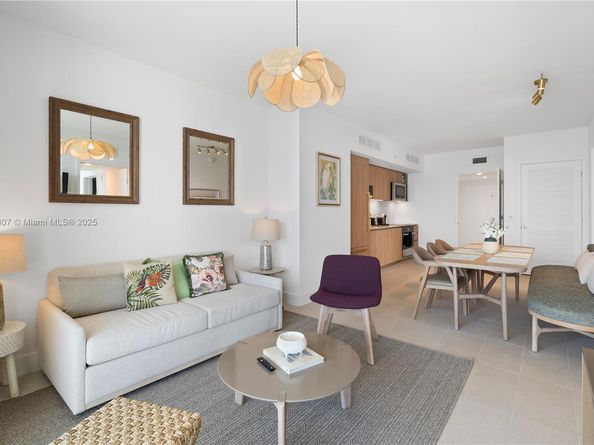 159 NE 6th St 2415, Miami FL 33132