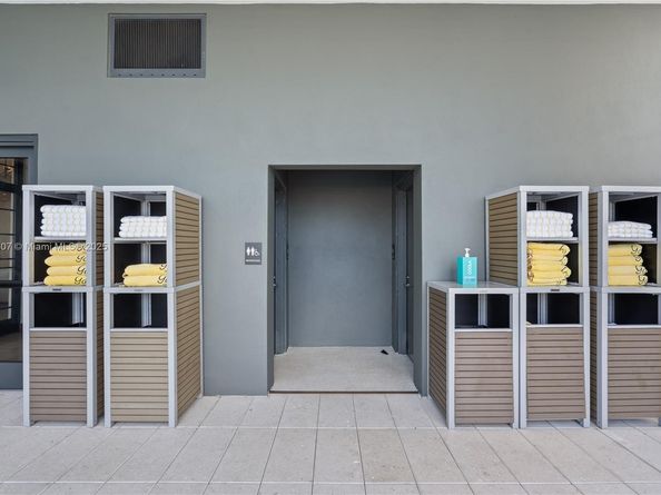 159 NE 6th St 2415, Miami FL 33132