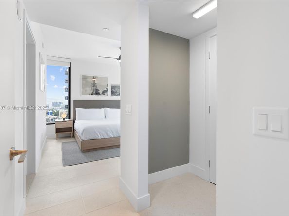 159 NE 6th St 2415, Miami FL 33132