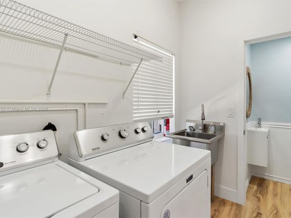 2513 SE 12th St, Pompano Beach FL 33062