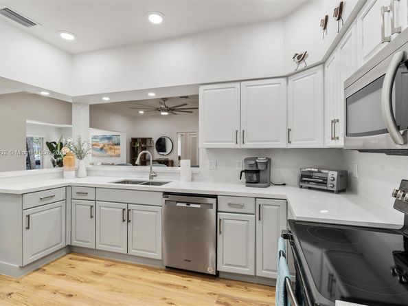 2513 SE 12th St, Pompano Beach FL 33062