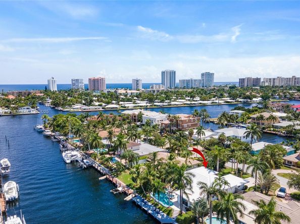 2513 SE 12th St, Pompano Beach FL 33062