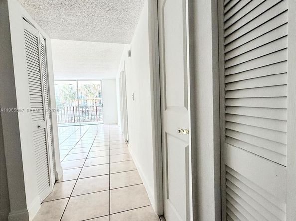 9310 Fontainebleau Blvd 203, Miami FL 33172