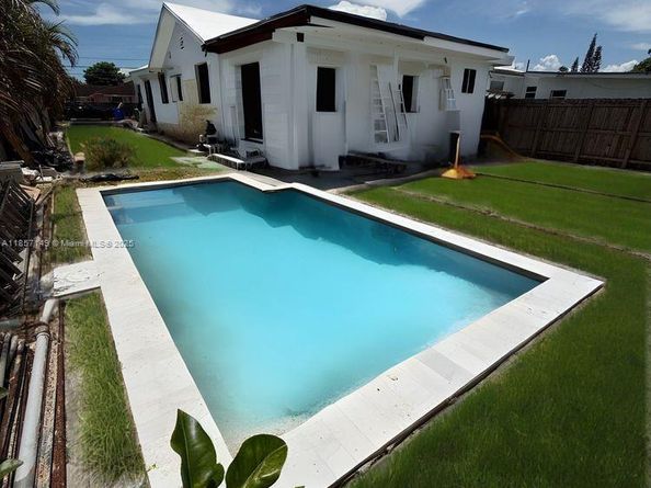 2235 SW 15th St, Miami FL 33145