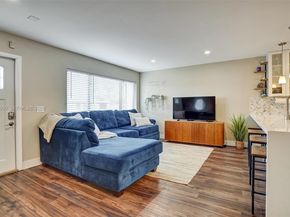 11331 NW 37th St, Sunrise FL 33323