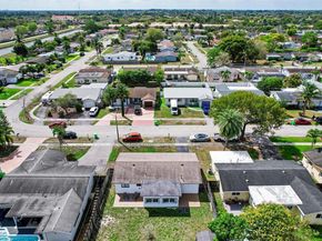 11331 NW 37th St, Sunrise FL 33323