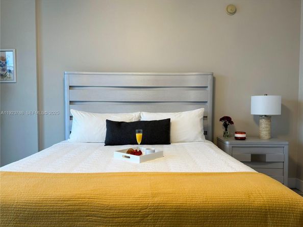 485 Brickell Ave 4405, Miami FL 33131