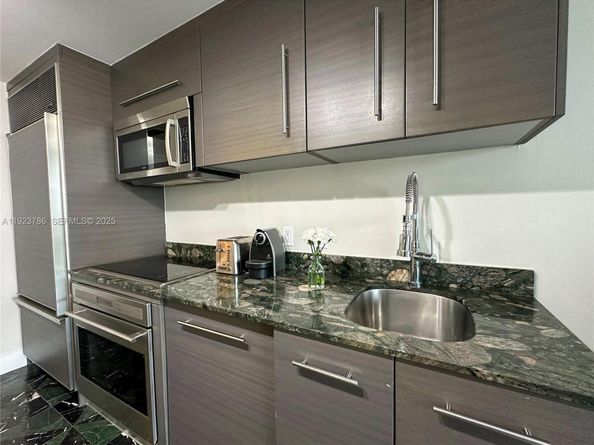 485 Brickell Ave 4405, Miami FL 33131