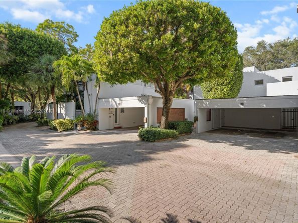 2475 S Bayshore Dr #2, Miami FL 33133