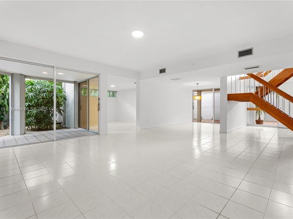 2475 S Bayshore Dr #2, Miami FL 33133