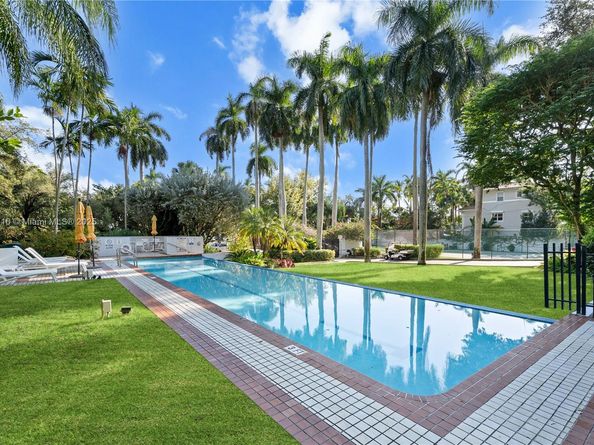 2475 S Bayshore Dr #2, Miami FL 33133