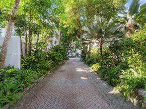 2475 S Bayshore Dr #2, Miami FL 33133