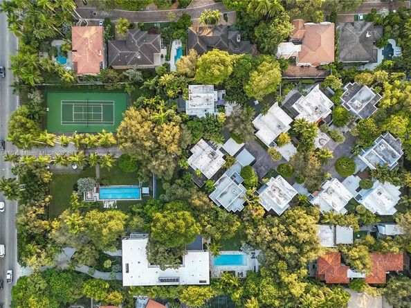 2475 S Bayshore Dr #2, Miami FL 33133