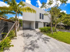2151 NW 1st Ter, Miami FL 33125