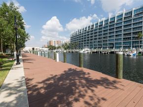 3001 NE 185th St 113, Aventura FL 33180