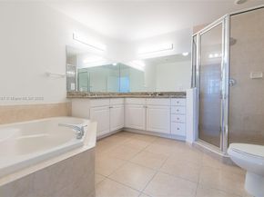 3001 NE 185th St 113, Aventura FL 33180