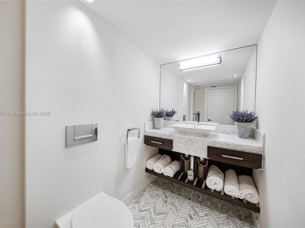 2901 S Bayshore Dr 17G/H, Miami FL 33133