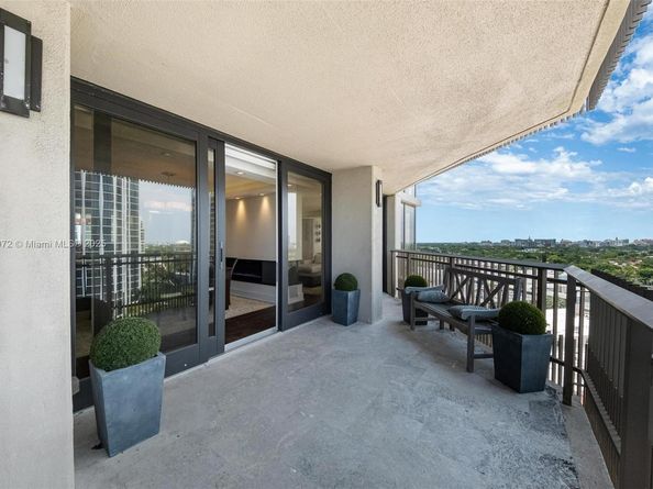 2901 S Bayshore Dr 17G/H, Miami FL 33133