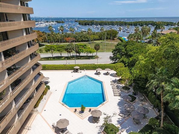 2901 S Bayshore Dr 17G/H, Miami FL 33133