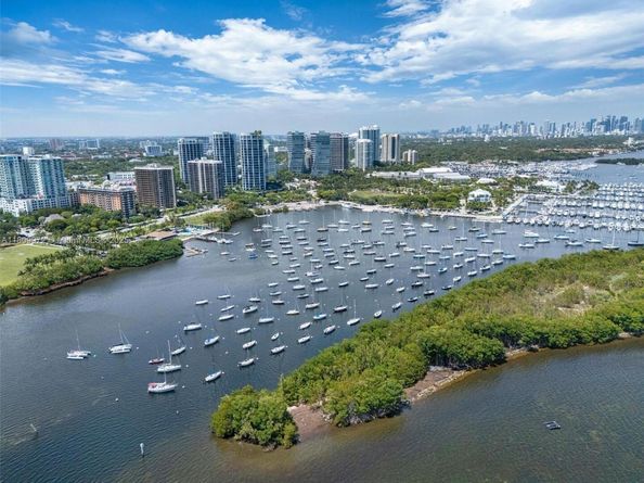 2901 S Bayshore Dr 17G/H, Miami FL 33133
